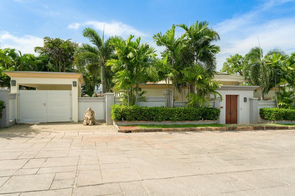 Luxury Pool Villa 3Br 6-8 Persons (Adults Only) Pattaya Exterior photo