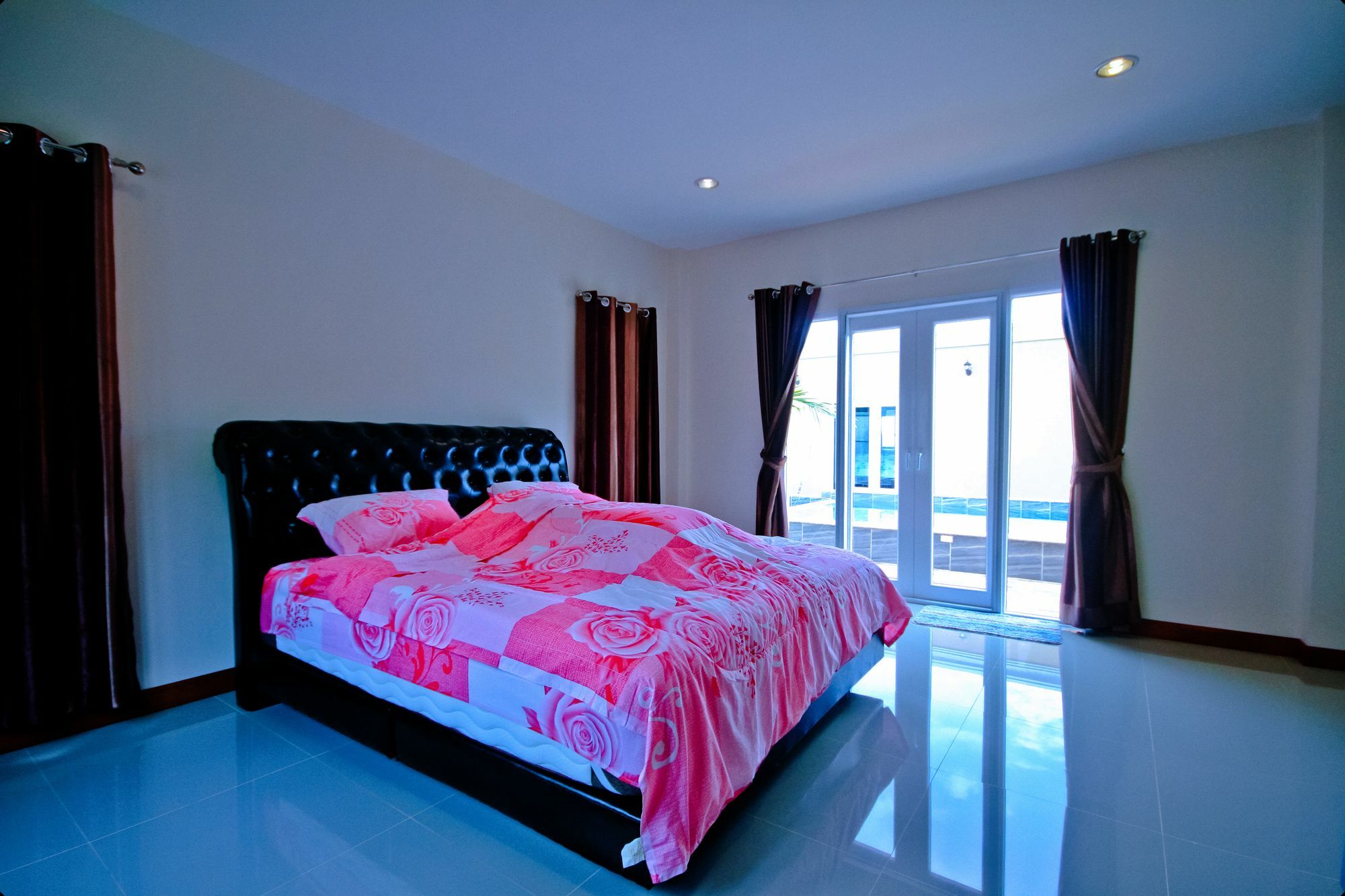 Luxury Pool Villa 3Br 6-8 Persons (Adults Only) Pattaya Exterior photo